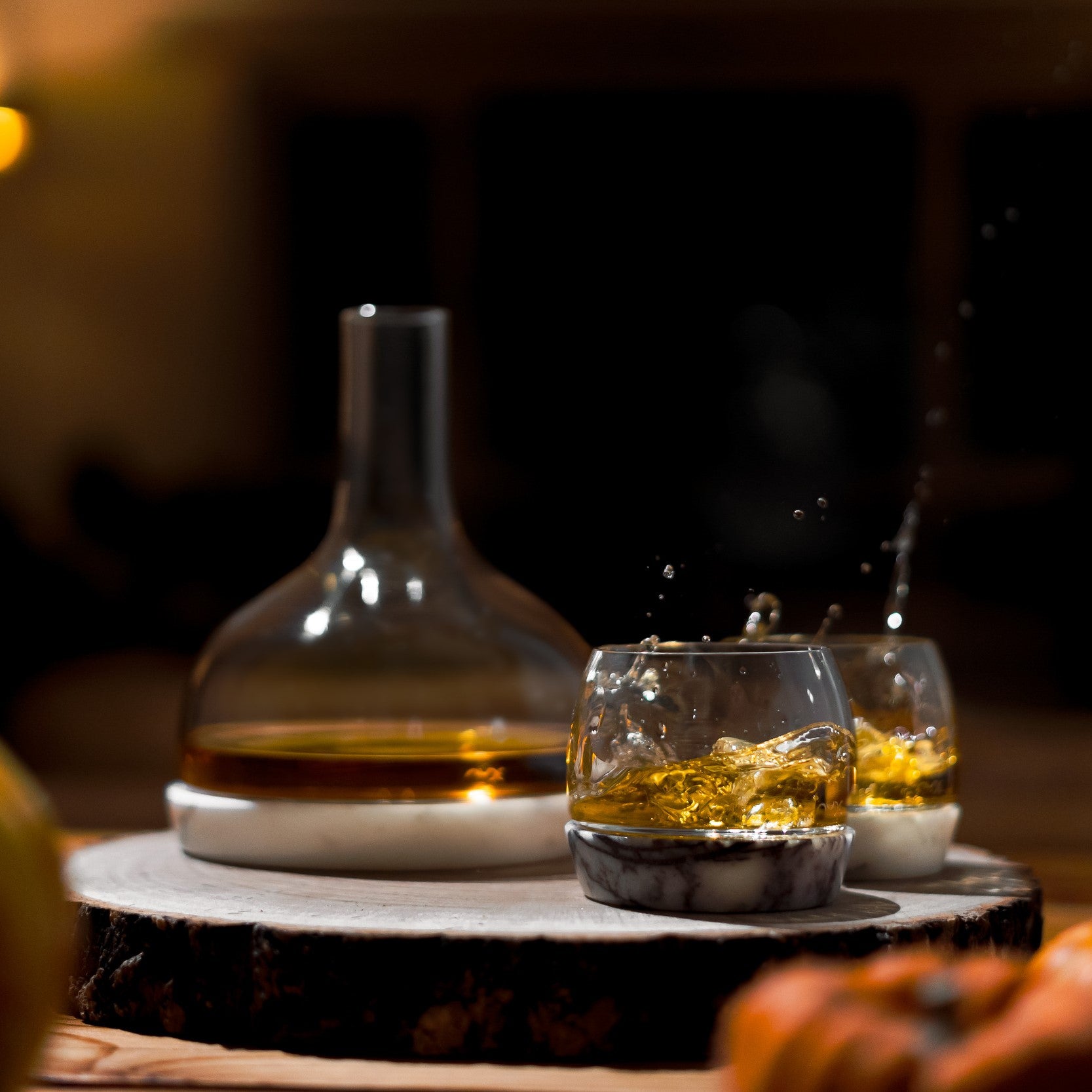 Chill Mermer Altlıklı Karaf