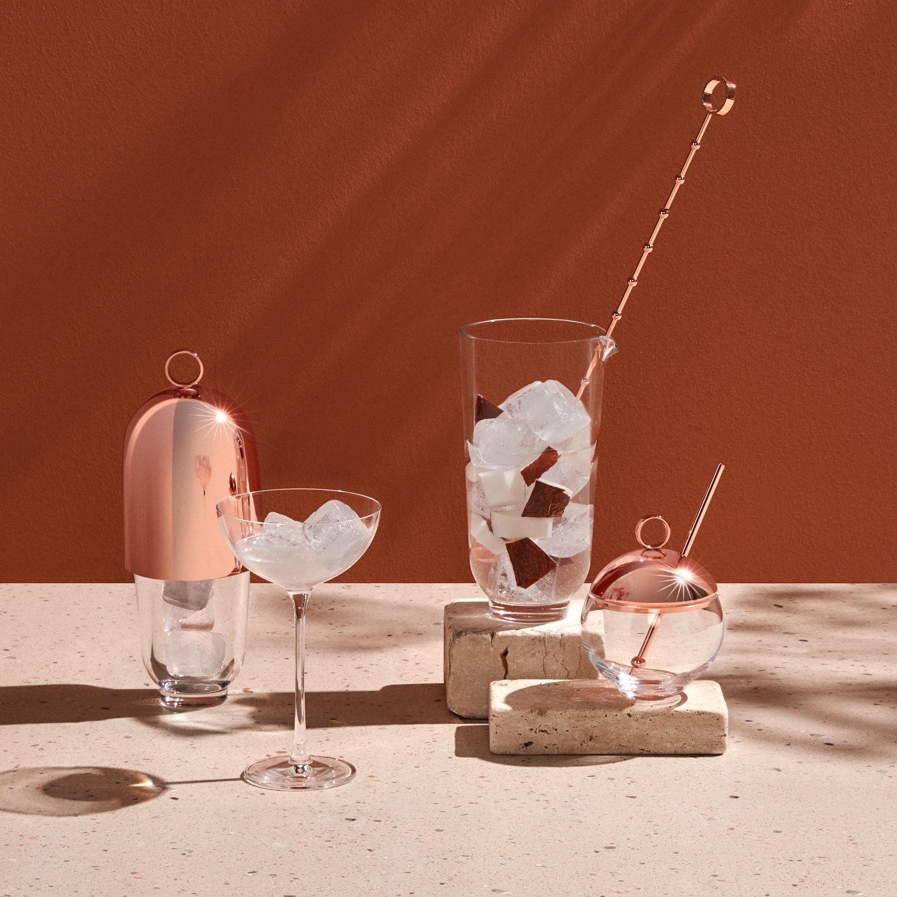 Hepburn Metal Aksesuarlı Shaker